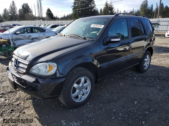 2004 Mercedes-Benz M-Class 3.5L with VIN 4JGAB57E34A491480, listed as a Copart auction lot 44388395 with 114,630 mi miles and Salvage Title. Bid and sale history available at carsss.com. Image 1.