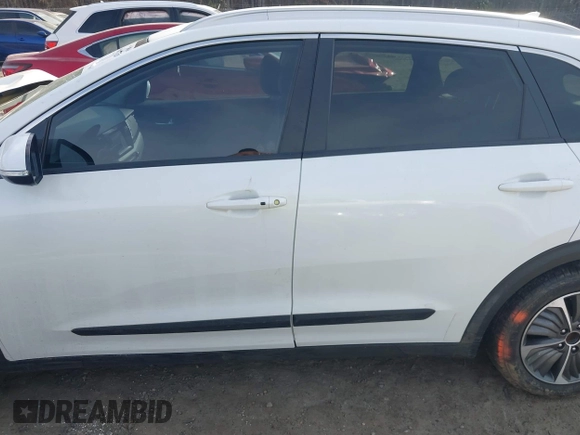 2019 Kia Niro EX with VIN KNDCC3LC9K5340703, listed as a IAAI auction lot 41661472 with 106,660 mi miles. Bid and sale history available at carsss.com. Image 15.