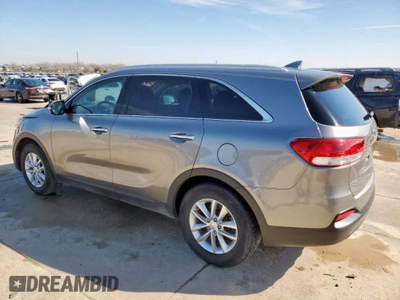 2018 Kia Sorento LX with VIN 5XYPG4A39JG375908, listed as a Copart auction lot 45412235 with 140,483 mi miles and Salvage Title. Bid and sale history available at carsss.com. Image 2.