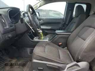 2022 Chevrolet Colorado 2WD LT z VIN 1GCHSCEA7N1155937, wystawiony jako Copart lot #56597845 z przebiegiem Nie podano mil oraz Czysty tytuł • Clean title. Historia ofert i sprzedaży dostępna na DreamBid. Obrazek 7.