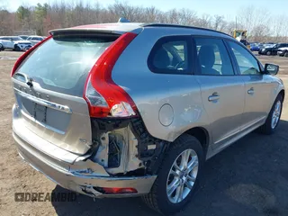 2015 Volvo XC60 z VIN YV4940RAXF2612546, wystawiony jako IAAI lot #41787624 z przebiegiem 92 452 mil mil oraz . Historia ofert i sprzedaży dostępna na DreamBid. Obrazek 6.