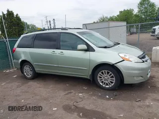 2008 Toyota Sienna XLE с VIN 5TDBK22CX8S011621, выставлен на аукционе IAAI как лот 42274860 с пробегом 283 826 миль миль и . История ставок и продаж доступна на DreamBid. Изображение 13.