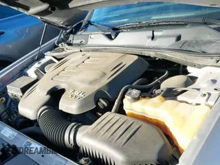 2014 Dodge Challenger SXT с VIN 2C3CDYAG4EH153368, выставлен на аукционе IAAI как лот 41350685 с пробегом 113 465 миль миль и . История ставок и продаж доступна на DreamBid. Изображение 18.