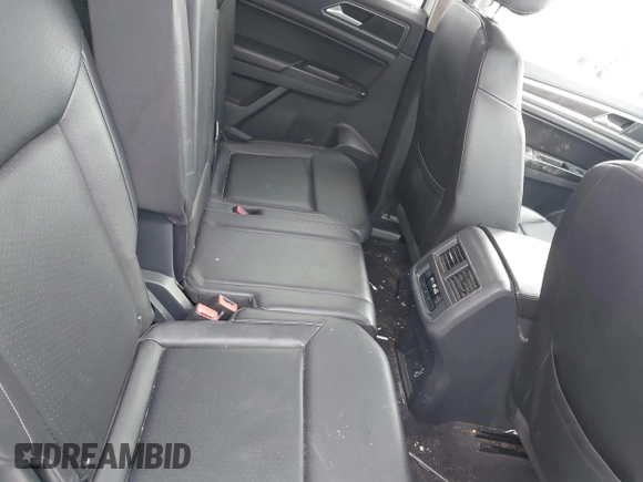 2018 Volkswagen Atlas SE z VIN 1V2LR2CA9JC543185, wystawiony jako IAAI lot #41293560 z przebiegiem 147 966 mil mil oraz . Historia ofert i sprzedaży dostępna na DreamBid. Obrazek 8.