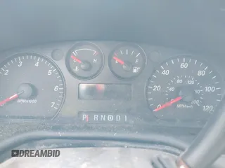 2006 Ford Taurus SE z VIN 1FAFP53U96A241825, wystawiony jako IAAI lot #42286654 z przebiegiem 205 136 mil mil oraz . Historia ofert i sprzedaży dostępna na DreamBid. Obrazek 7.