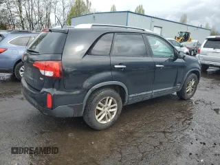 2014 Kia Sorento LX with VIN 5XYKTDA70EG531199, listed as a Copart auction lot 52163405 with 151,165 mi miles and Clean Title. Bid and sale history available at carsss.com. Image 3.