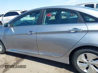 2015 Hyundai Sonata Hybrid Limited with VIN KMHEC4A41FA133127, listed as a IAAI auction lot 41759254 with 70,124 mi miles. Bid and sale history available at carsss.com. Image 14.