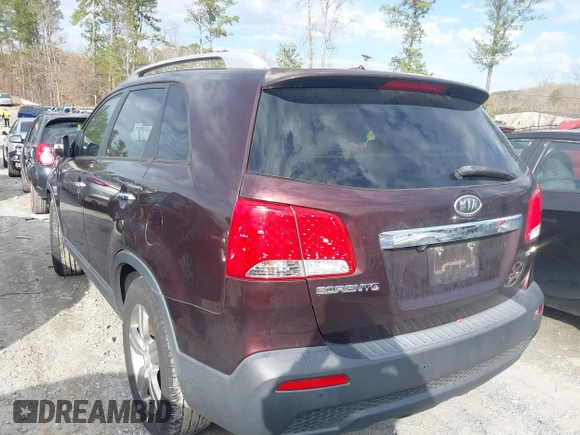 2013 Kia Sorento EX with VIN 5XYKU4A29DG325878, listed as a IAAI auction lot 41546222 with 346,852 mi miles and . Bid and sale history available at carsss.com. Image 3.