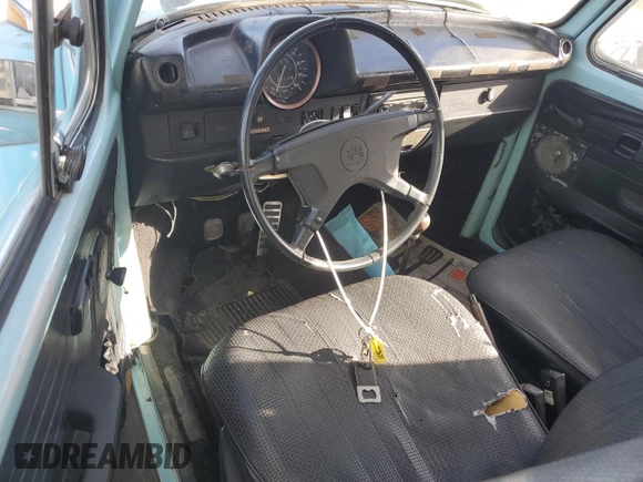 1973 Volkswagen Beetle with VIN 1332178415, listed as a Copart auction lot 41558625 with 16,505 mi miles and Salvage Title. Bid and sale history available at DreamBid. Image 8.