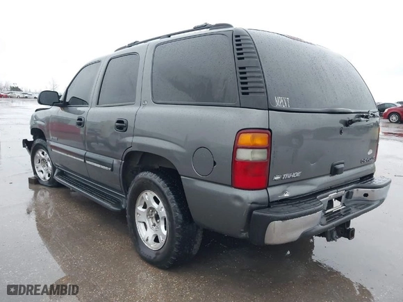 2002 Chevrolet Tahoe LS with VIN 1GNEC13Z92R188066, listed as a IAAI auction lot 41536097 with 257,125 mi miles. Bid and sale history available at carsss.com. Image 3.
