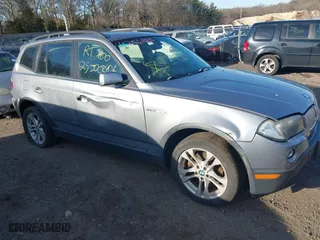 2007 BMW X3 3.0si with VIN WBXPC934X7WF15402, listed as a IAAI auction lot 41756885 with 999,999 mi miles. Bid and sale history available at carsss.com. Image 6.