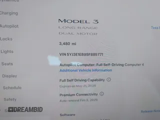 2025 Tesla Model 3 Long Range z VIN 5YJ3E1EB9SF885771, wystawiony jako IAAI lot #42158734 z przebiegiem 3480 mil mil oraz . Historia ofert i sprzedaży dostępna na DreamBid. Obrazek 7.