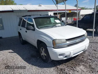 2006 Chevrolet TrailBlazer LS with VIN 1GNDS13SX62217669, listed as a IAAI auction lot 41970655 with 269,018 mi miles and . Bid and sale history available at DreamBid. Image 1.