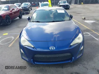 2013 Scion FR-S z VIN JF1ZNAA13D2733259, wystawiony jako IAAI lot #41876078 z przebiegiem 120 321 mil mil oraz . Historia ofert i sprzedaży dostępna na DreamBid. Obrazek 13.