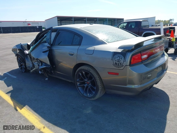 2011 Dodge Charger Rallye with VIN 2B3CL3CG7BH584993, listed as a IAAI auction lot 41909117 with 220,682 mi miles. Bid and sale history available at carsss.com. Image 3.
