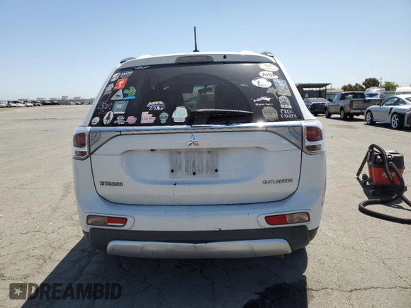 2015 Mitsubishi Outlander SE with VIN JA4AD3A38FZ002614, listed as a Copart auction lot 57643295 with 95,419 mi miles and Salvage title. Bid and sale history available at DreamBid. Image 6.