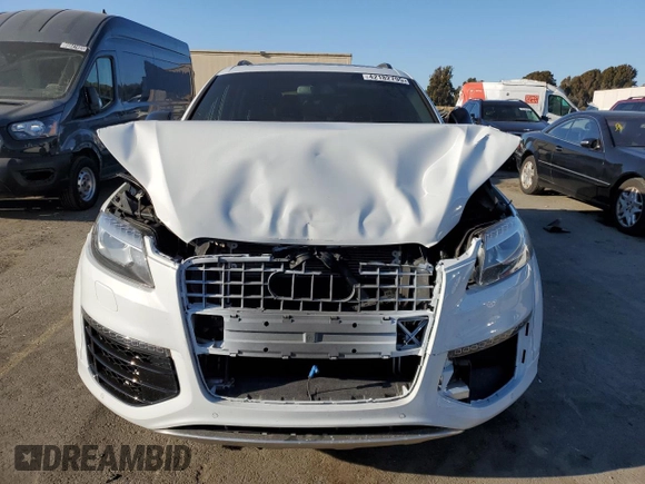 2015 Audi Q7 S line Prestige z VIN WA1DGAFE4FD028868, wystawiony jako Copart lot #42182795 z przebiegiem 127 491 mil mil oraz Szkoda całkowita • Salvage title. Historia ofert i sprzedaży dostępna na DreamBid. Obrazek 5.