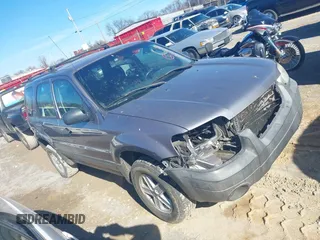 2007 Ford Escape XLS с VIN 1FMYU02Z27KA03706, выставлен на аукционе IAAI как лот 41330937 с пробегом Не указан миль и . История ставок и продаж доступна на DreamBid. Изображение 1.