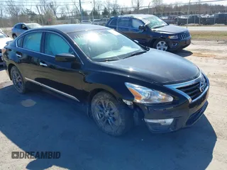 2015 Nissan Altima 2.5 S with VIN 1N4AL3AP7FN349408, listed as a IAAI auction lot 41839954 with 92,447 mi miles. Bid and sale history available at carsss.com. Image 1.