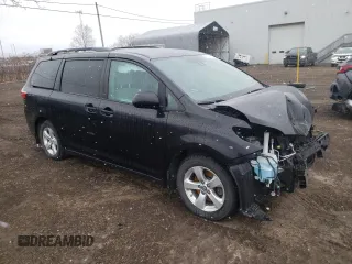 2018 Toyota Sienna LE Auto Access Seat with VIN 5TDKZ3DC4JS948792, listed as a Copart auction lot 52949475 with Not Provided miles and Salvage Title. Bid and sale history available at carsss.com. Image 4.