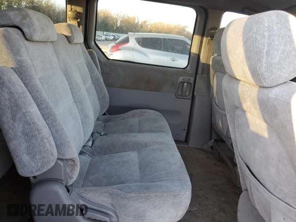 2004 Kia Sedona LX with VIN KNDUP131546611507, listed as a Copart auction lot 82050794 with 200,426 mi miles and Clean Title. Bid and sale history available at carsss.com. Image 11.