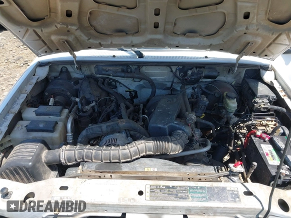 2005 Ford Ranger XL with VIN 1FTYR14U85PB08991, listed as a IAAI auction lot 41970746 with 361,978 mi miles. Bid and sale history available at carsss.com. Image 10.