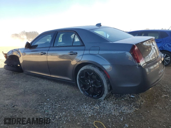 2015 Chrysler 300 with VIN 2C3CCAGG7FH892298, listed as a Copart auction lot 46131685 with 208,736 mi miles and Salvage Title. Bid and sale history available at carsss.com. Image 2.