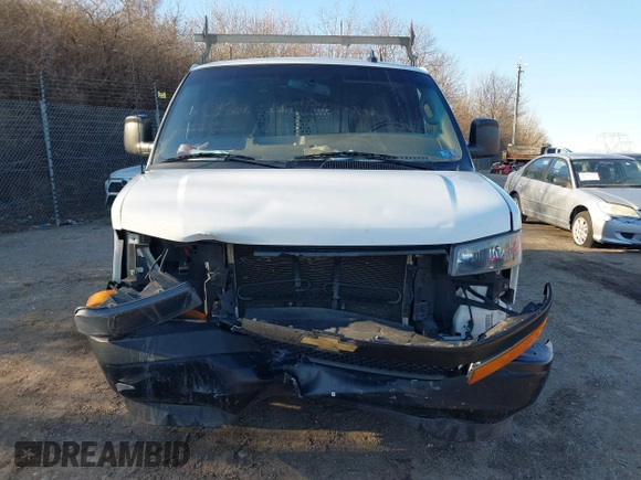 2018 Chevrolet Express Cargo Van with VIN 1GCWGAFG4J1338478, listed as a IAAI auction lot 41588218 with 88,990 mi miles. Bid and sale history available at carsss.com. Image 13.