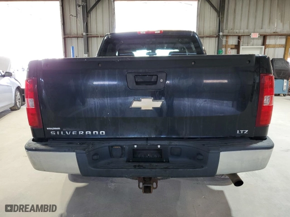 2008 Chevrolet Silverado 1500 LTZ with VIN 2GCFK13Y281141826, listed as a Copart auction lot 49313405 with 165,992 mi miles and Clean Title. Bid and sale history available at carsss.com. Image 6.