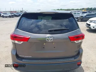 2018 Toyota Highlander LE z VIN 5TDZARFH1JS038079, wystawiony jako IAAI lot #42369968 z przebiegiem 83 706 mil mil oraz . Historia ofert i sprzedaży dostępna na DreamBid. Obrazek 15.