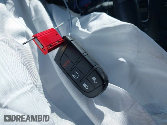 2018 Jeep Compass Latitude с VIN 3C4NJDBB1JT321011, выставлен на аукционе IAAI как лот 42282212 с пробегом 58 402 миль миль и . История ставок и продаж доступна на DreamBid. Изображение 11.