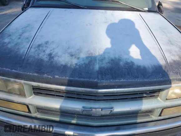 1997 Chevrolet Silverado 1500 with VIN 2GCEK19R3V1281262, listed as a Copart auction lot 41913745 with 218,949 mi miles and Clean Title. Bid and sale history available at DreamBid. Image 11.