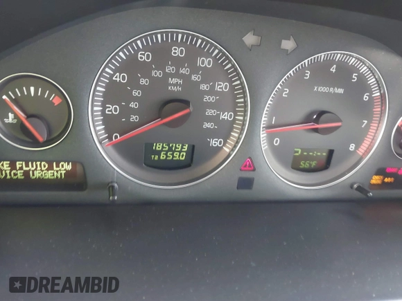 2005 Volvo XC90 with VIN YV1CY592651162430, listed as a IAAI auction lot 41809219 with 185,493 mi miles. Bid and sale history available at carsss.com. Image 7.