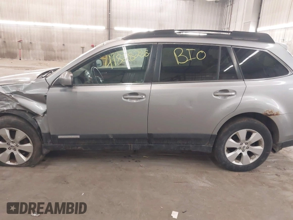 2011 Subaru Outback 2.5i Limited Pwr Moon with VIN 4S4BRBKC9B3430902, listed as a IAAI auction lot 41828288 with 149,683 mi miles. Bid and sale history available at carsss.com. Image 15.