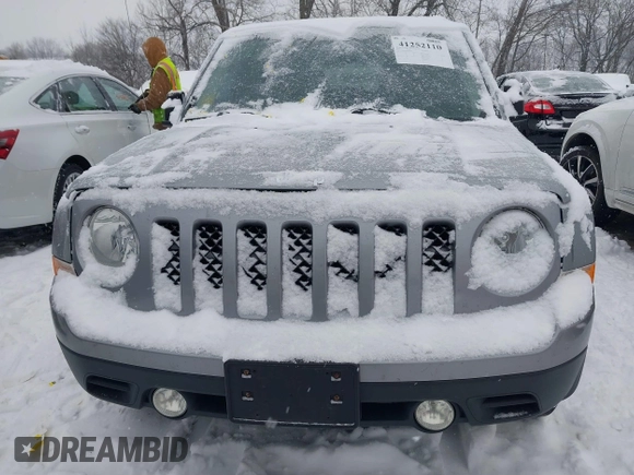 2015 Jeep Patriot Latitude с VIN 1C4NJRFBXFD183487, выставлен на аукционе IAAI как лот 41252110 с пробегом 197 980 миль миль и . История ставок и продаж доступна на DreamBid. Изображение 13.