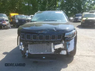 2025 Jeep Compass Limited z VIN 3C4NJDCN8ST517974, wystawiony jako Copart lot #59376325 z przebiegiem 1 606 mil mil oraz Szkoda całkowita • Salvage title. Historia ofert i sprzedaży dostępna na DreamBid. Obrazek 5.