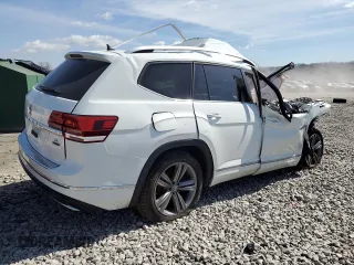 2018 Volkswagen Atlas SE with VIN 1V2PR2CA2JC531879, listed as a Copart auction lot 48014515 with 333,333 mi miles and Clean title. Bid and sale history available at DreamBid. Image 3.