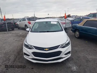 2018 Chevrolet Cruze LT z VIN 3G1BE6SMXJS634142, wystawiony jako IAAI lot #42042537 z przebiegiem 103 564 mil mil oraz . Historia ofert i sprzedaży dostępna na DreamBid. Obrazek 12.