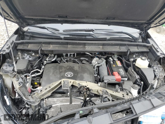 2022 Toyota Highlander XLE with VIN 5TDGZRBH6NS175420, listed as a Copart auction lot 57328585 with 47,962 mi miles and Salvage title. Bid and sale history available at DreamBid. Image 12.