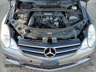 2010 Mercedes-Benz R R 350 with VIN 4JGCB6FE3AA108634, listed as a Copart auction lot 75237394 with 164,743 mi miles and Clean Title. Bid and sale history available at carsss.com. Image 12.