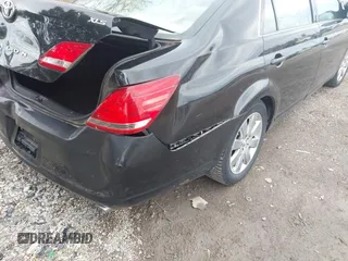 2005 Toyota Avalon XL with VIN 4T1BK36B15U048289, listed as a IAAI auction lot 42094366 with 160,991 mi miles. Bid and sale history available at carsss.com. Image 12.