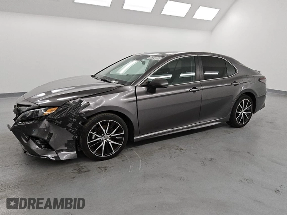 2021 Toyota Camry SE Nightshade with VIN 4T1G11AK1MU434181, listed as a Copart auction lot 50294625 with 35,818 mi miles and Clean Title. Bid and sale history available at carsss.com. Image 1.