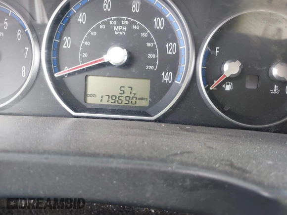 2009 Hyundai Santa Fe Limited z VIN 5NMSH13E89H322199, wystawiony jako IAAI lot #41671644 z przebiegiem 179 690 mil mil oraz . Historia ofert i sprzedaży dostępna na DreamBid. Obrazek 7.