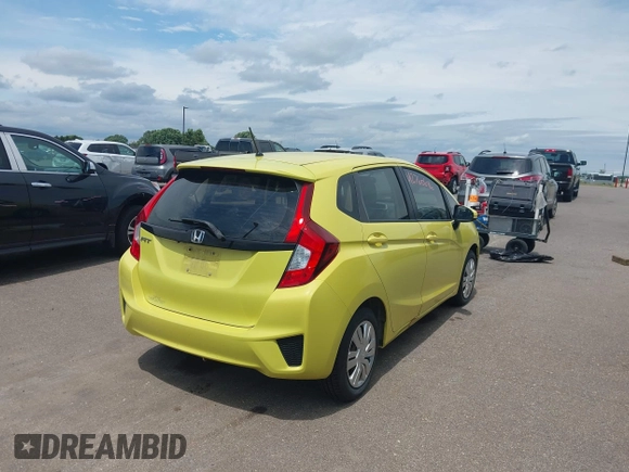 2015 Honda Fit LX z VIN 3HGGK5H58FM768970, wystawiony jako IAAI lot #42760686 z przebiegiem 89 531 mil mil oraz . Historia ofert i sprzedaży dostępna na DreamBid. Obrazek 4.