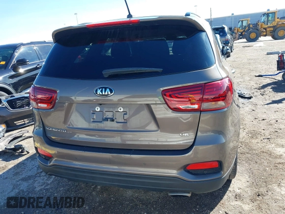 2019 Kia Sorento LX V6 with VIN 5XYPG4A56KG600188, listed as a IAAI auction lot 41347390 with 79,098 mi miles. Bid and sale history available at carsss.com. Image 17.