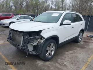 2012 Kia Sorento EX with VIN 5XYKU4A6XCG290754, listed as a IAAI auction lot 41918932 with 190,679 mi miles and . Bid and sale history available at carsss.com. Image 2.