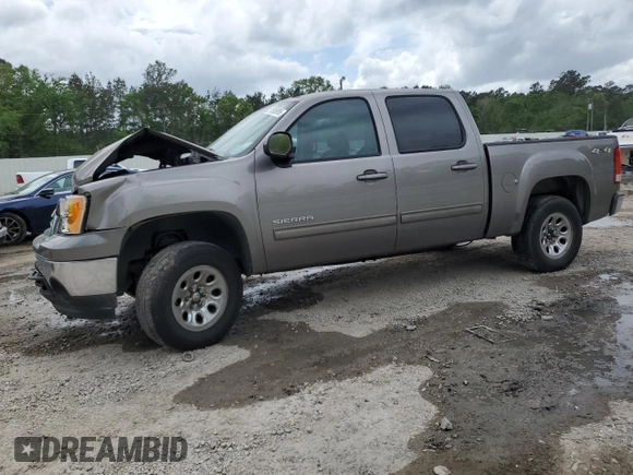 2013 GMC Sierra 1500 SLT with VIN 3GTP2WE79DG120737, listed as a Copart auction lot 51695995 with 118,809 mi miles and Salvage title. Bid and sale history available at DreamBid. Image 1.