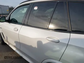 2022 BMW X5 xDrive45e with VIN 5UXTA6C06N9J12490, listed as a IAAI auction lot 41470046 with 38,207 mi miles. Bid and sale history available at carsss.com. Image 14.