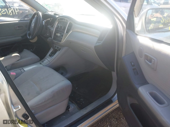 2006 Toyota Highlander w/3rd Row with VIN JTEEP21A660152471, listed as a IAAI auction lot 41813846 with 336,713 mi miles. Bid and sale history available at carsss.com. Image 5.