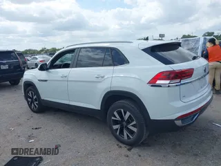 2020 Volkswagen Atlas SE with VIN 1V23C2CA1LC201332, listed as a IAAI auction lot 42372103 with 81,424 mi miles and . Bid and sale history available at DreamBid. Image 3.